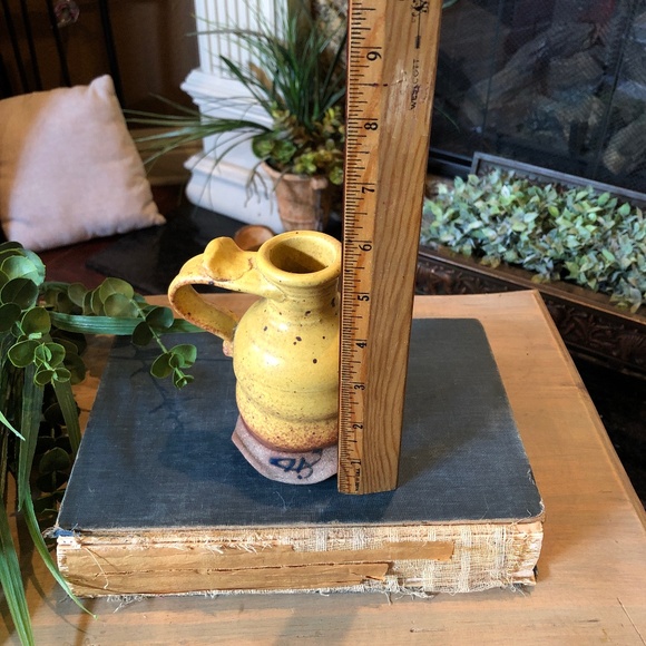 Vintage Signed Pottery - Picture 9 of 9